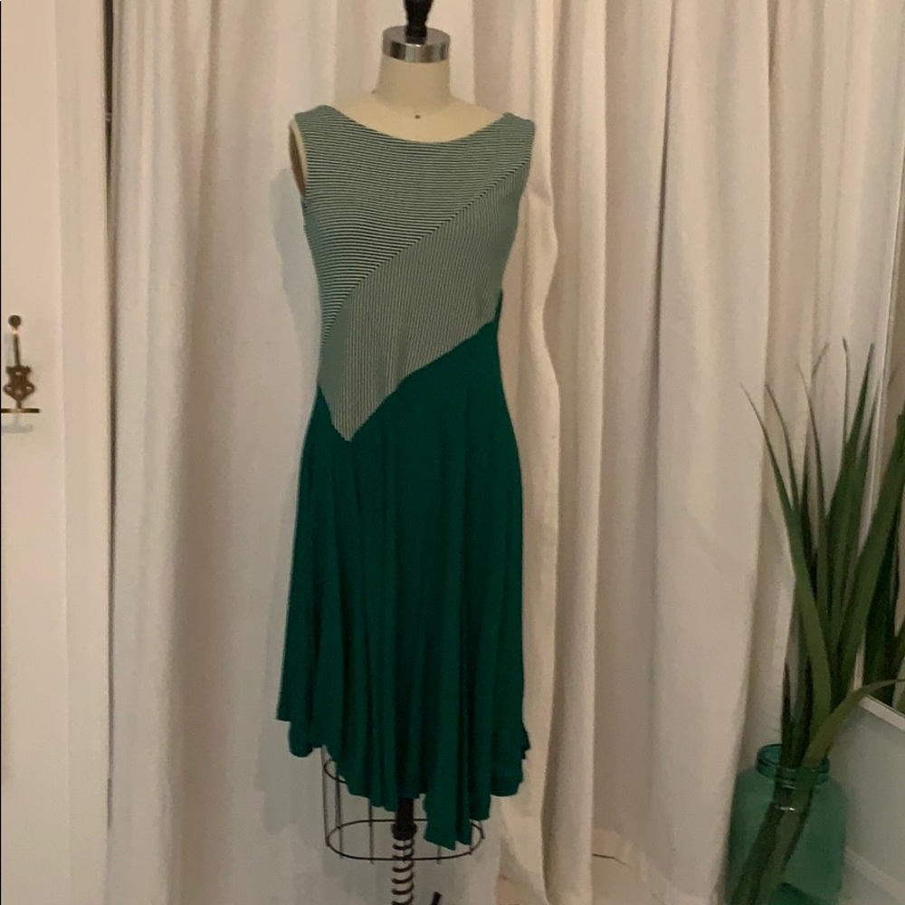 Gorgeous fits beautifully Green Dress!